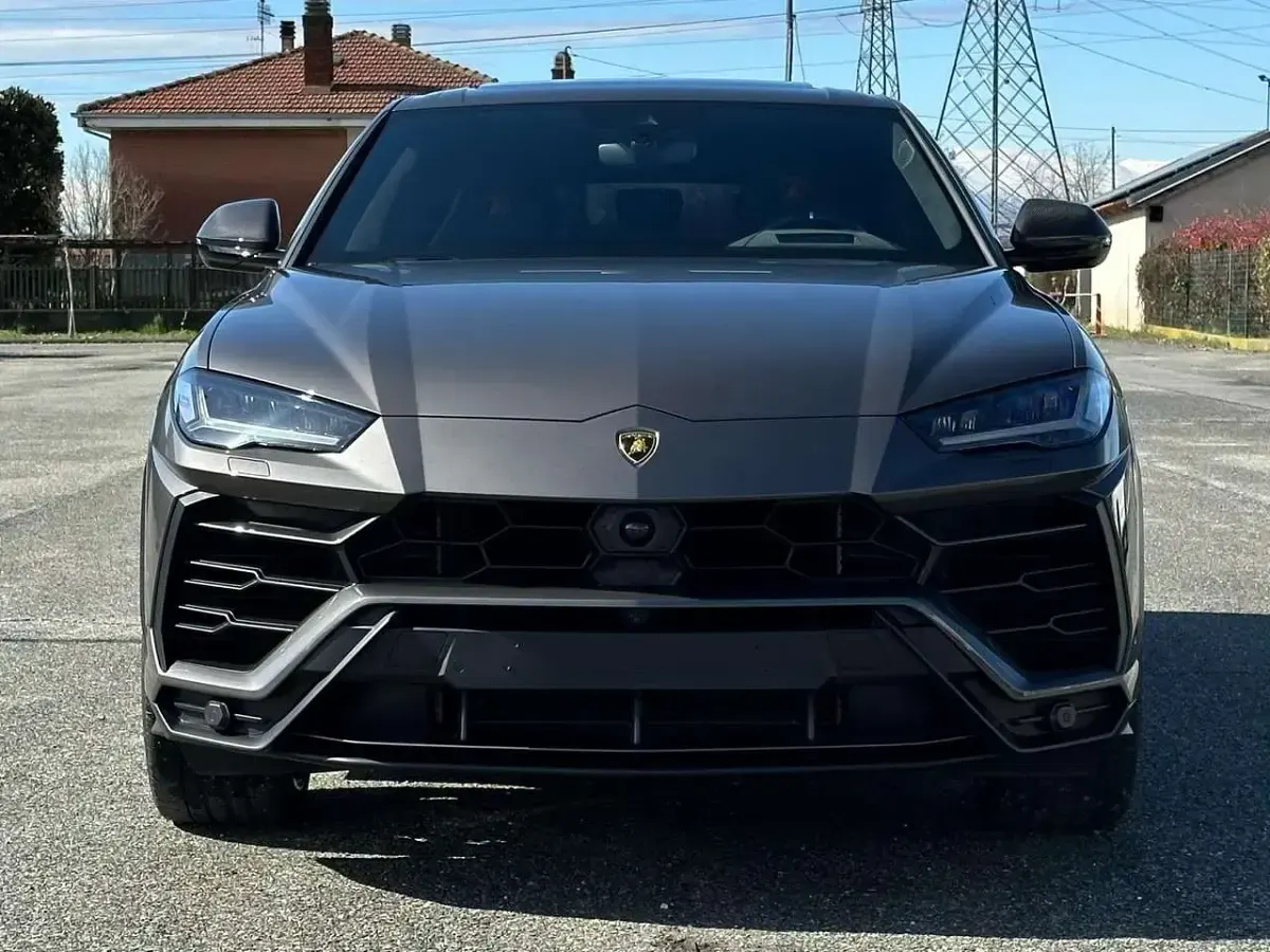 Usata Lamborghini Urus 650 CV (478 kW) 2022 Grigio SUV