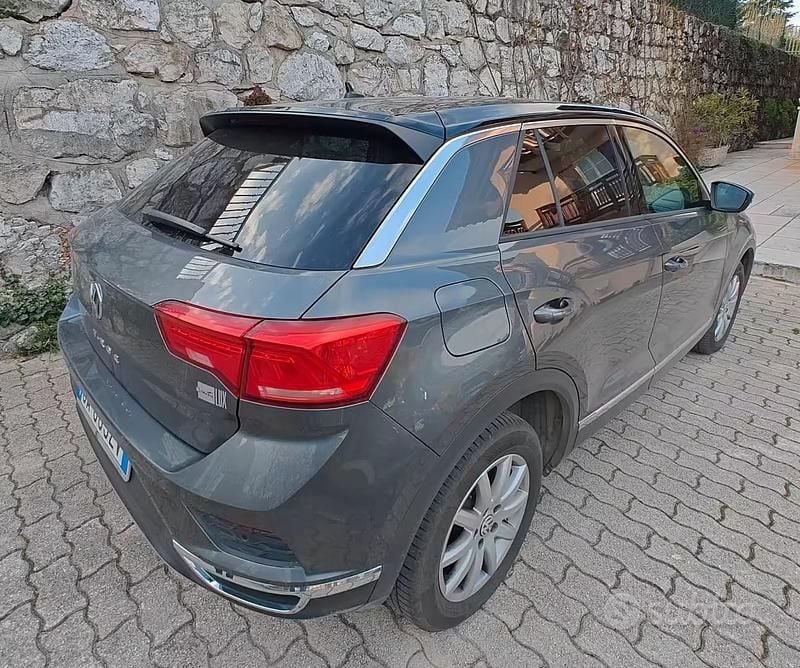 Begagnad VW T-Roc 150 HK (110 kW) 2018 Grå SUV
