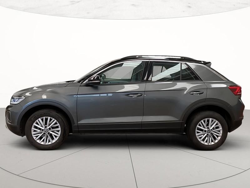 Usata VW T-Roc Life 116 CV (85 kW) 2025 Indium grey metallizzato nero SUV