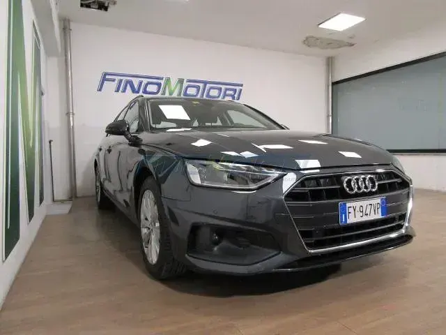 Usata Audi A4 Business 163 CV (119 kW) 2020 Grigio Station wagon
