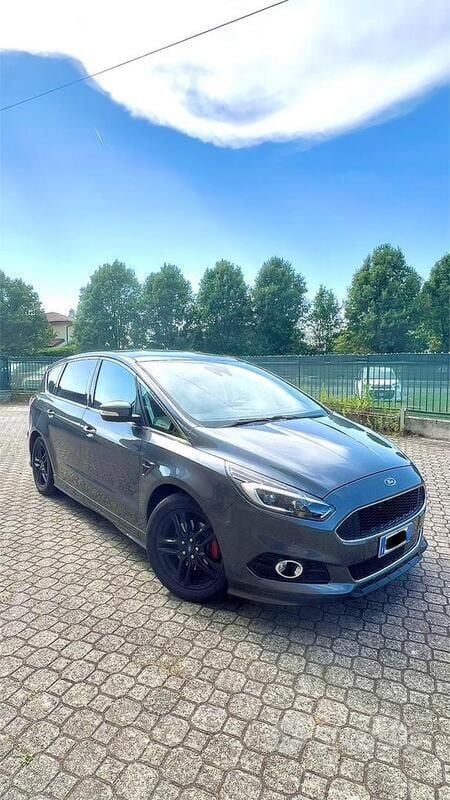 Usata Ford S-MAX S 150 CV (110 kW) 2017 Grigio Monovolume