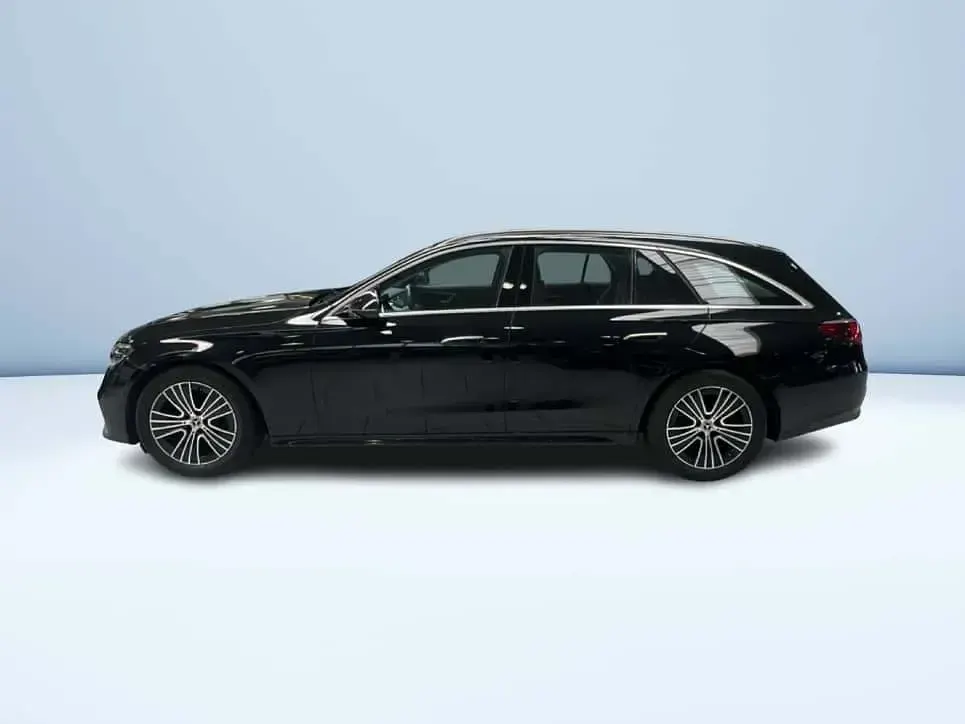 Usata Mercedes 200 Advanced 163 CV (119 kW) 2025 Nero Station wagon