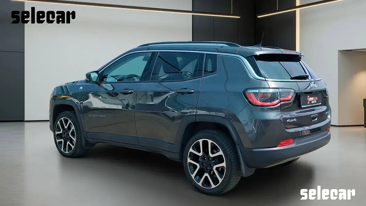 Usata Jeep Compass Opening Edition 140 CV (102 kW) 2017 Grigio metallizzato scuro SUV