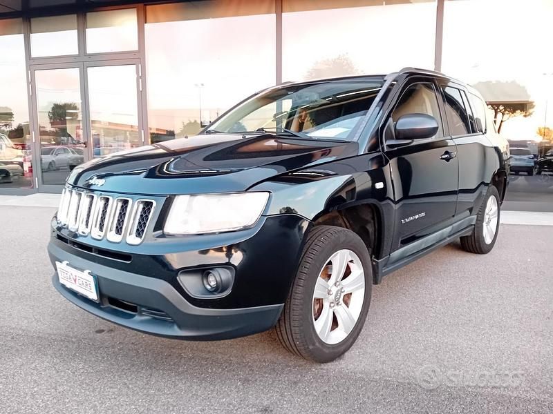Nero Usata 2011 Jeep Compass Limited SUV | 4900 € (Buon prezzo) - Immagine 1/4