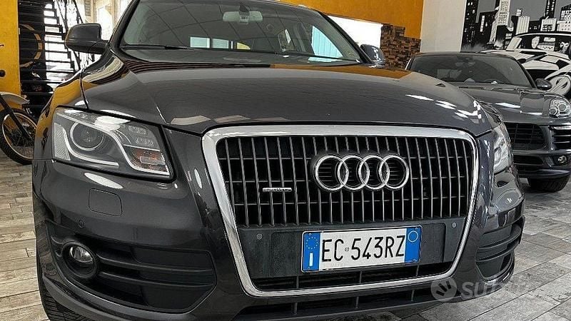 Usata Audi Q5 143 CV (105 kW) 2010 Grigio SUV