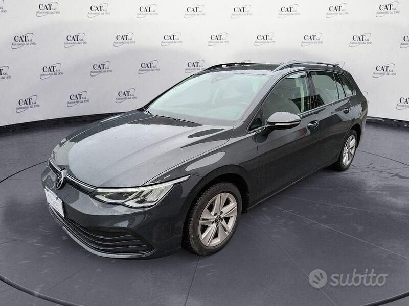 Grigio Usata 2022 VW Golf VIII Life Station wagon | 18.500 € (Buon prezzo) - Immagine 1/4