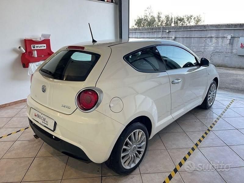 Usata Alfa Romeo MiTo Super 79 CV (58 kW) 2017 Bianco Utilitaria