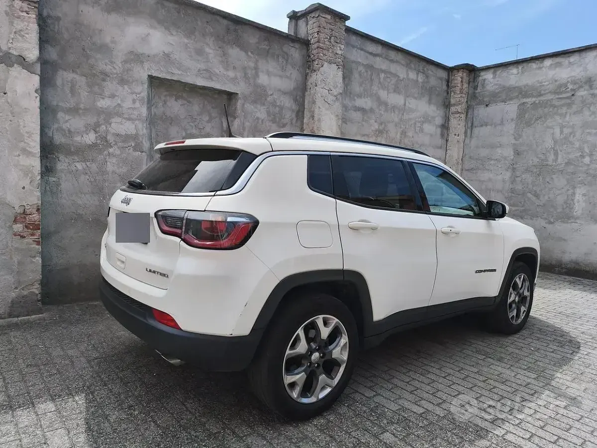 Usata Jeep Compass 140 CV (102 kW) 2018 Bianco SUV