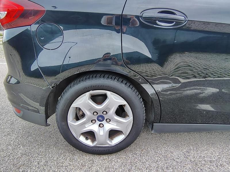 Usata Ford C-MAX 95 CV (69 kW) 2017 Nero Monovolume