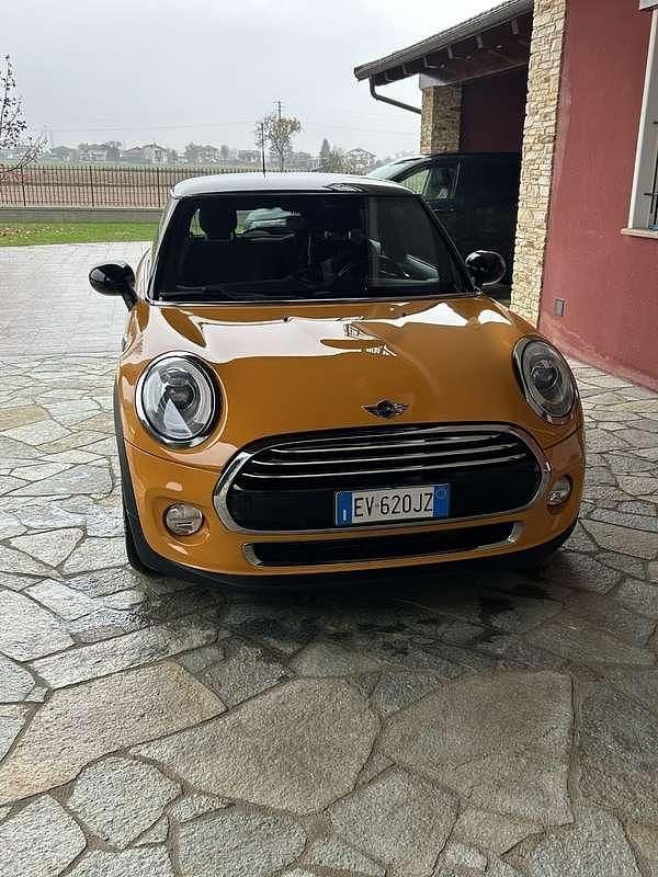 Begagnad Mini John Cooper Works 126 HK (92 kW) 2014 Halvkombi