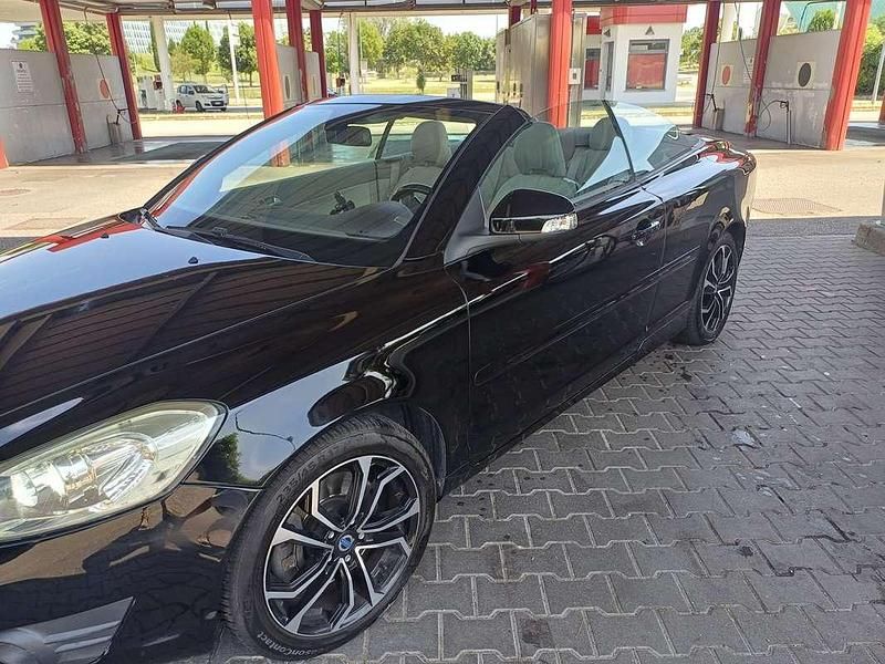 Usata Volvo C70 Momentum 150 CV (110 kW) 2013 Nero Cabrio