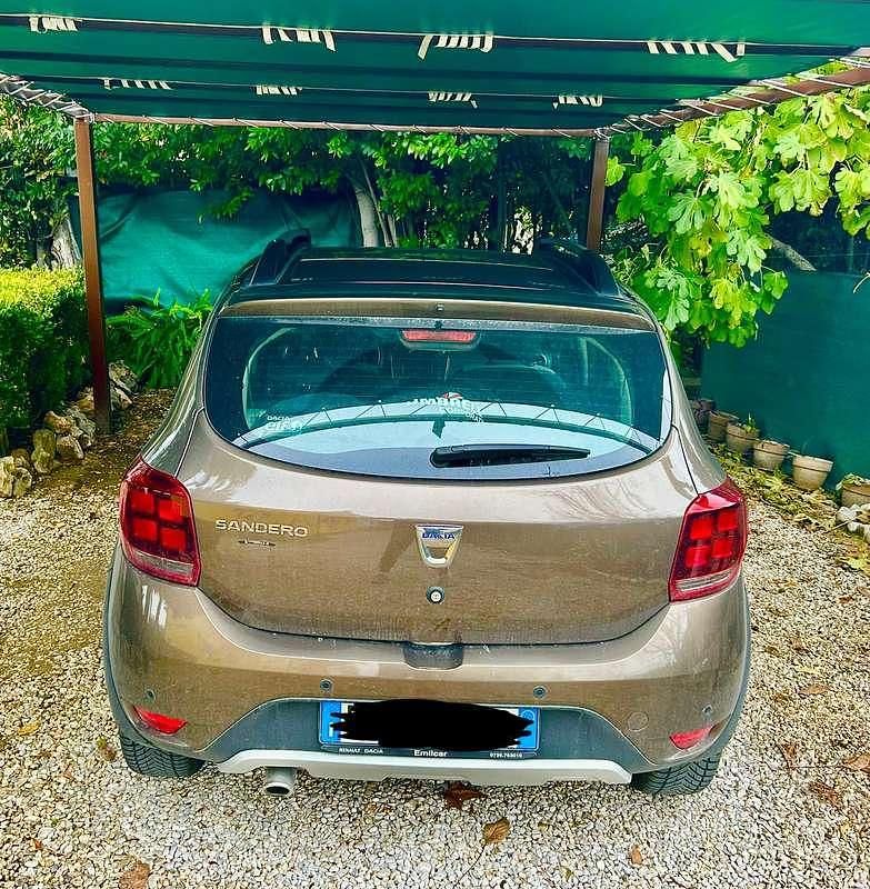 Usata Dacia Sandero Comfort 95 CV (69 kW) 2020 Bronzo Berlina