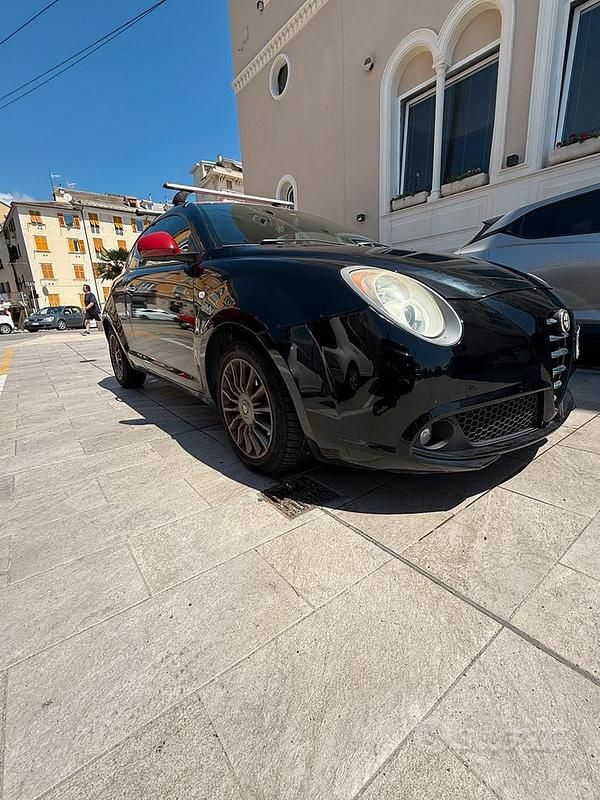 Second-hand Alfa Romeo MiTo 85 CP (62 kW) 2013 Negru Hatchback