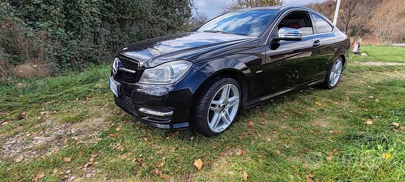 Usata Mercedes C220 Avantgarde 170 CV (125 kW) 2012 Nero Coupé