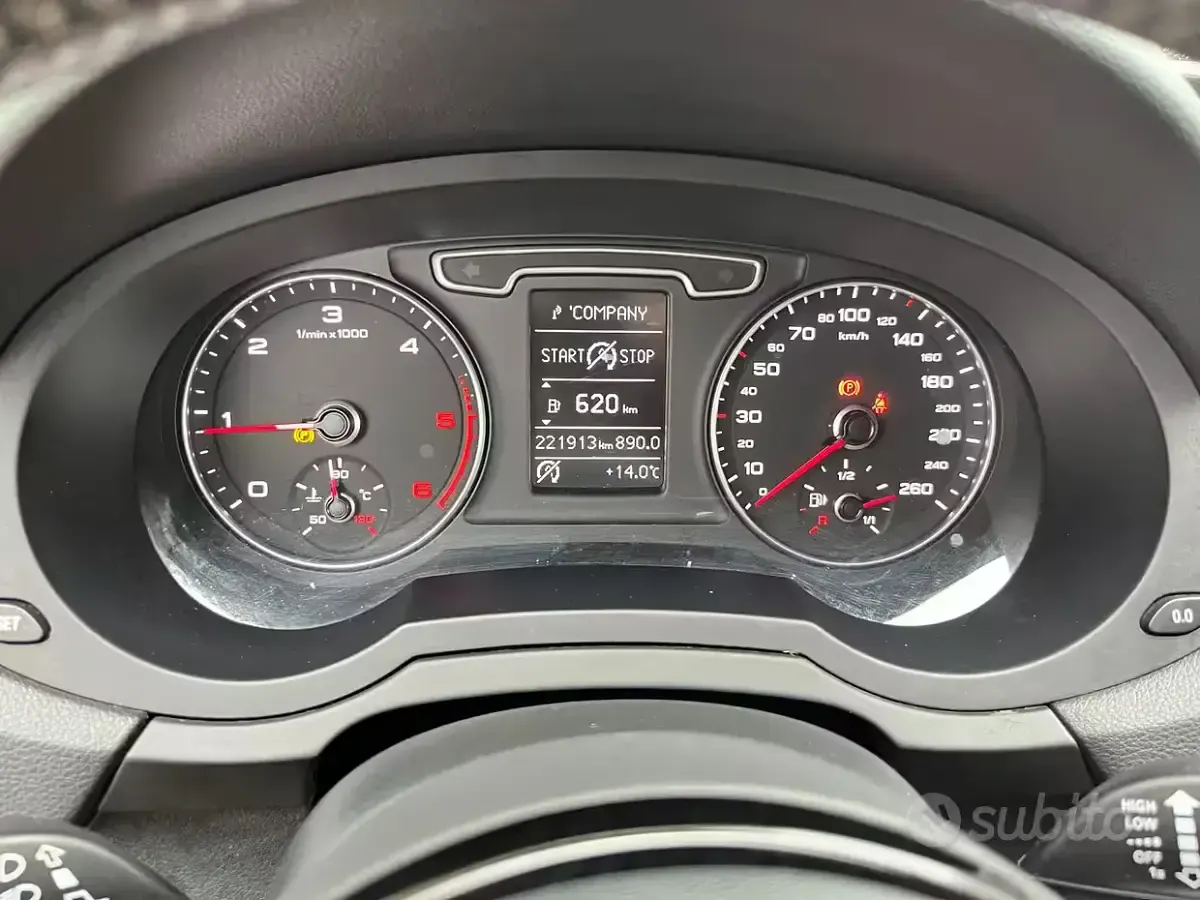 Usata Audi Q3 S-Line 140 CV (102 kW) 2015 Grigio SUV