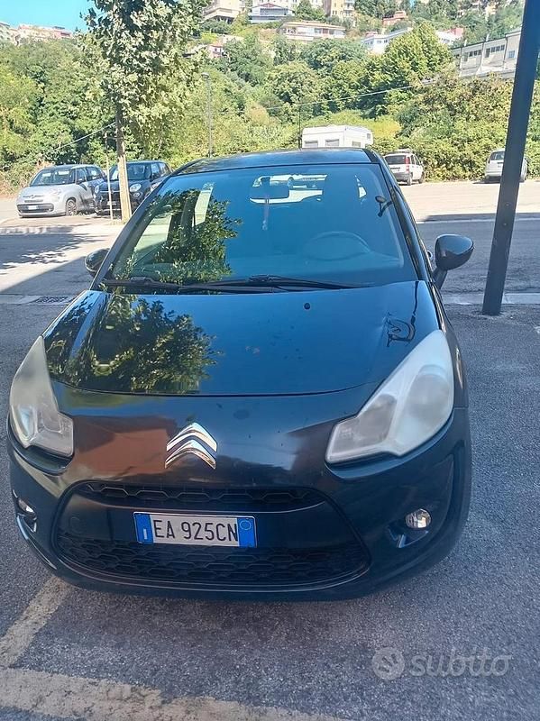 Nero Usata 2009 Citroën C3 Due volumi | 3500 € (Buon prezzo) - Immagine 1/4