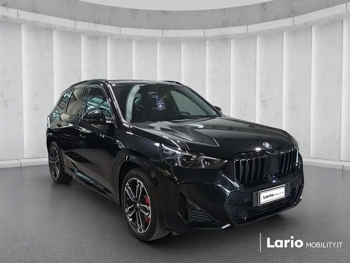 Usata BMW X1 M Sport 245 CV (180 kW) 2025 Black sapphire metallizzato SUV