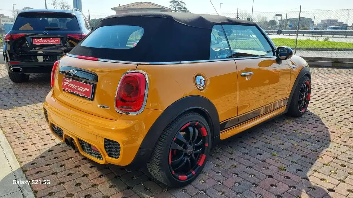 Usata Mini John Cooper Works Cabriolet Hype 231 CV (169 kW) 2017 Arancione Cabrio