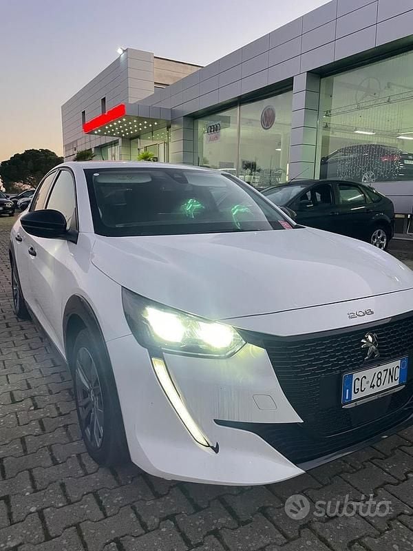 Usata Peugeot 208 100 kW (136 CV) 2020 Bianco Utilitaria