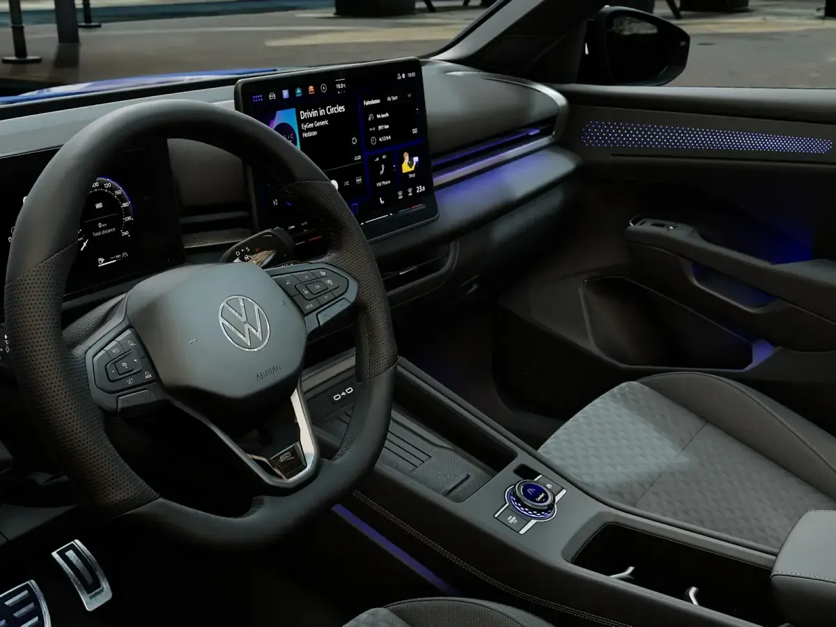 Nuova VW T-Roc R-line 150 CV (110 kW) 2026 Celestial blue metallizzato nero SUV