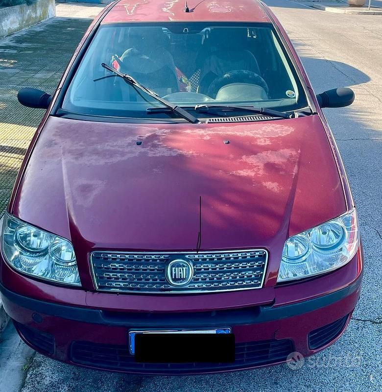 Usata Fiat Punto Classica 77 CV (56 kW) 2009 Rosso Utilitaria