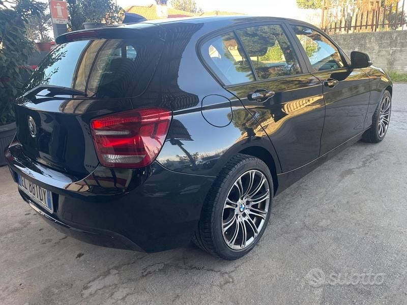Usata BMW 116 Urban Line 116 CV (85 kW) 2012 Nero Utilitaria