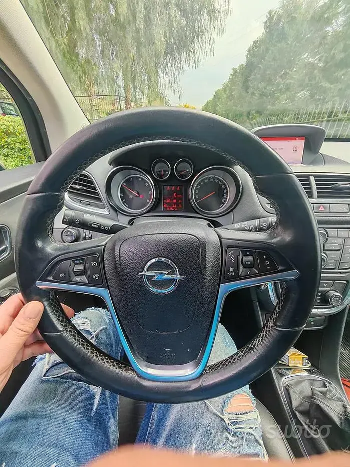 Usata Opel Mokka 131 CV (96 kW) 2015 Nero SUV