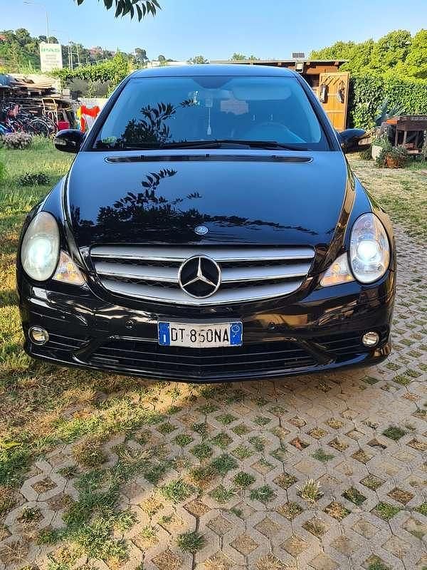Usata Mercedes R320 224 CV (164 kW) 2009 Monovolume