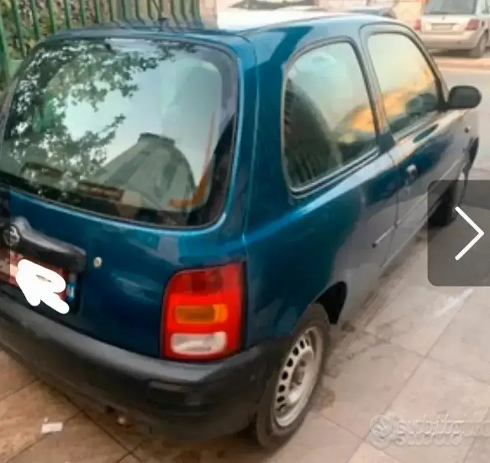 Usata Nissan Micra 54 CV (39 kW) 2000 Blu Utilitaria