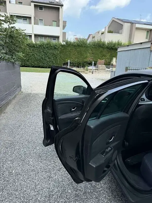 Usata Renault Mégane III Luxe 110 CV (80 kW) 2011 Berlina