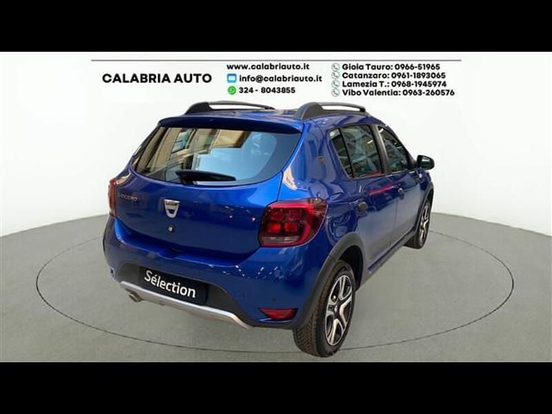 Usata Dacia Sandero Stepway 101 CV (74 kW) 2020 Blu Utilitaria