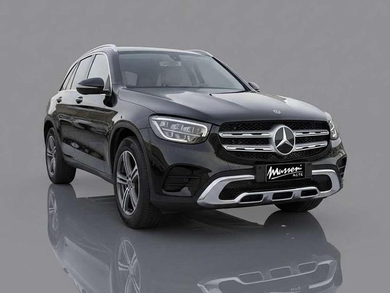 Usata Mercedes GLC300e 194 CV (142 kW) 2021 Nero met. SUV