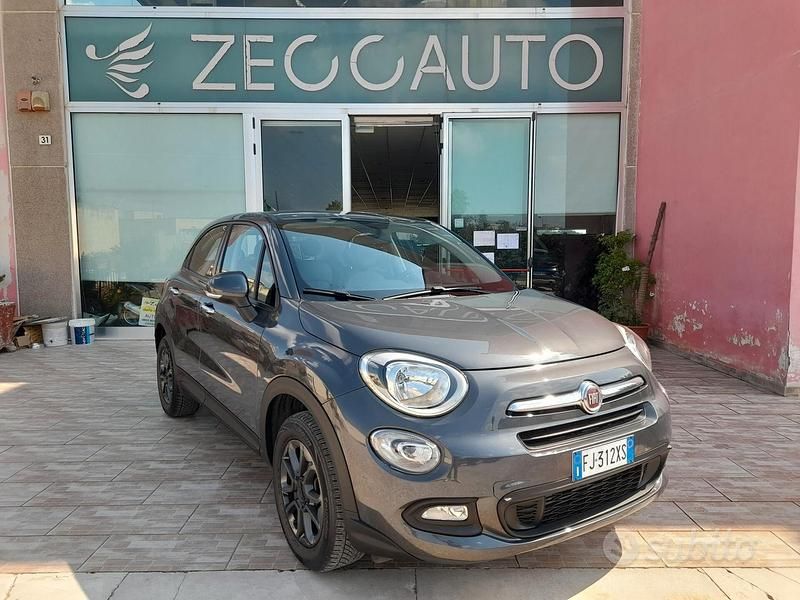 Grigio(met.) Usata 2017 Fiat 500X Pop Star SUV | 11.900 € (Buon prezzo) - Immagine 1/4