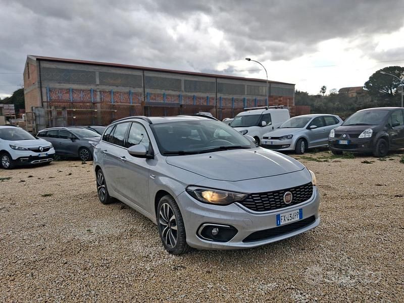 Usata Fiat Tipo S 120 CV (88 kW) 2019 Grigio Station wagon