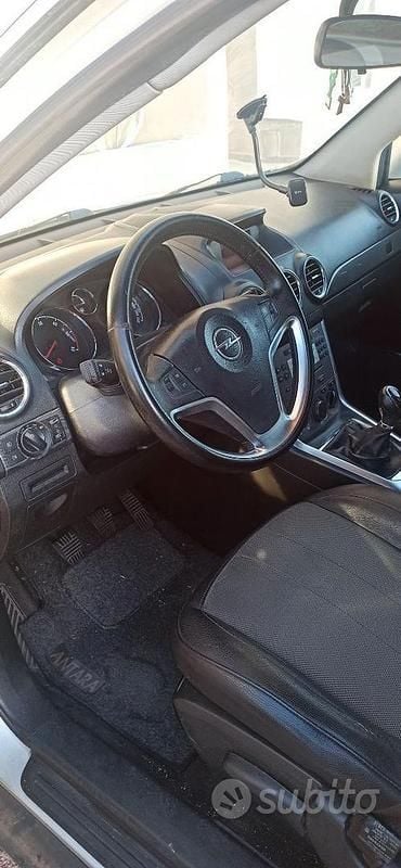 Usata Opel Antara 163 CV (119 kW) 2013 Grigio SUV