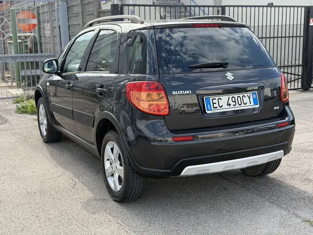 Usata Suzuki SX4 GLX 120 CV (88 kW) 2010 Nero SUV