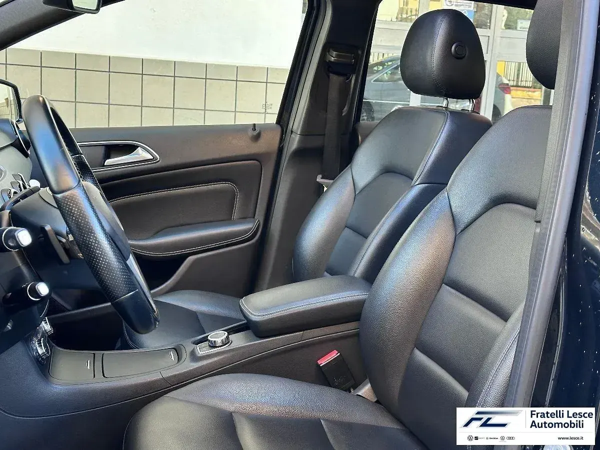 Usata Mercedes B180 Executive 109 CV (80 kW) 2015 Nero Utilitaria