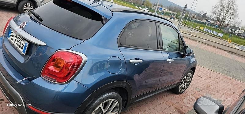 Usata Fiat 500 Cross Plus 120 CV (88 kW) 2017 Blu Station wagon