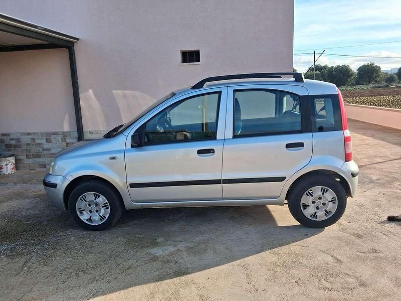 Usata Fiat Panda Dynamic 69 CV (50 kW) 2009 Argento Utilitaria