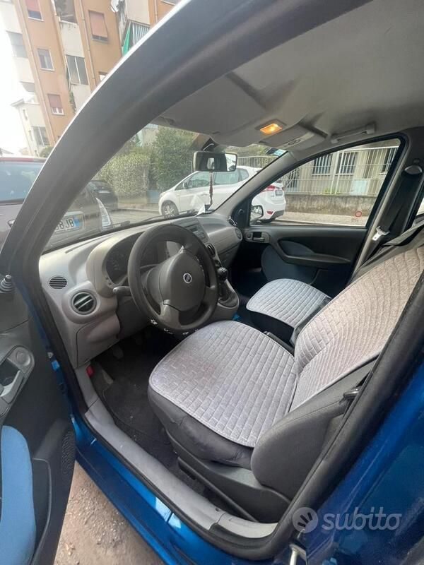 Usata Fiat Panda 60 CV (44 kW) 2006 Blu Utilitaria