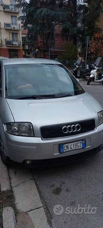Usata Audi A2 90 CV (66 kW) 2004 Grigio Utilitaria