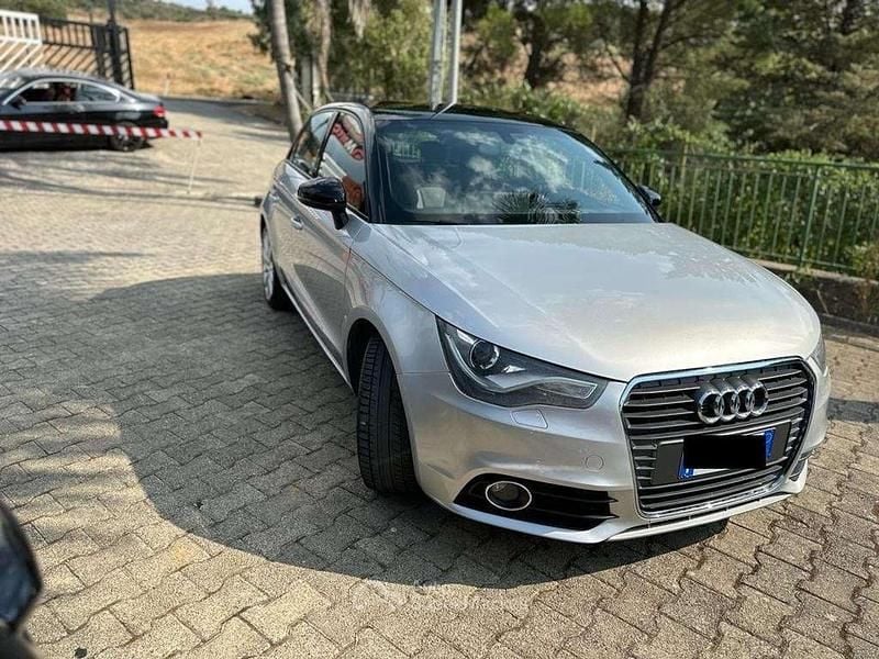 Usata Audi A1 Sportback Attraction 105 CV (77 kW) 2012 Grigio Utilitaria