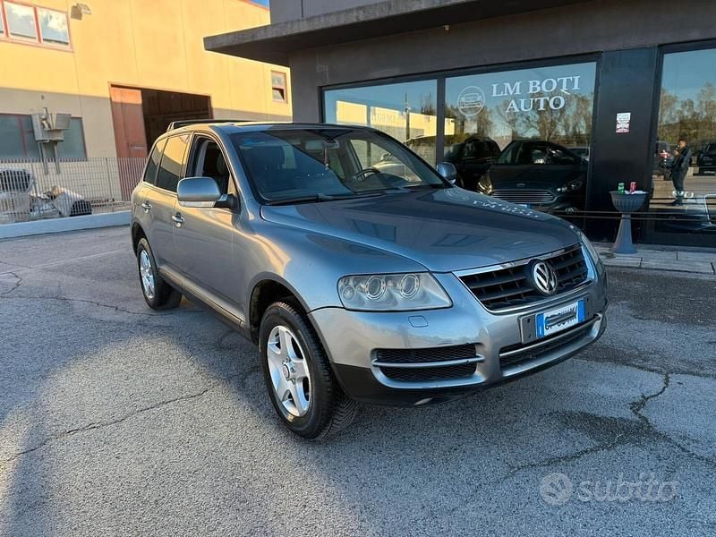 Grigio Usata 2005 VW Touareg R SUV | 3500 € (Buon prezzo) - Immagine 1/4