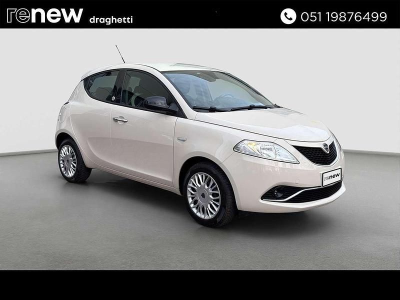 Usata Lancia Ypsilon Gold 69 CV (50 kW) 2016 Other Utilitaria