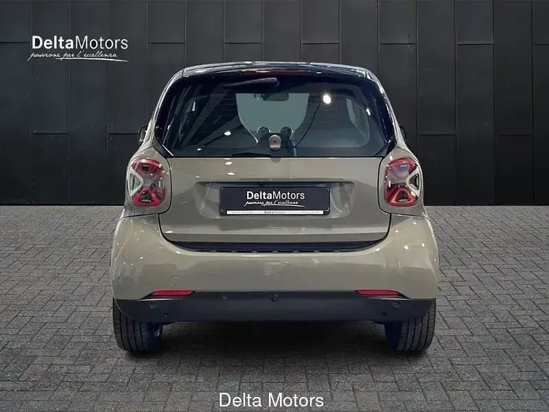 Usata Smart ForTwo Coupé 60 kW (82 CV) 2023 Utilitaria