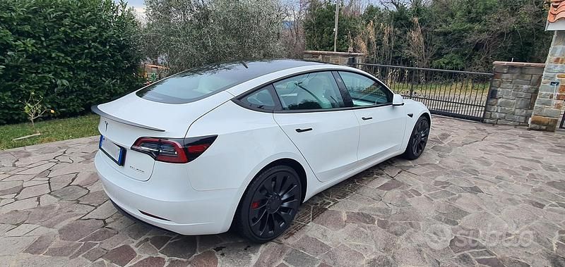 Usata Tesla Model 3 Performance 461 kW (627 CV) 2023 Bianco Berlina