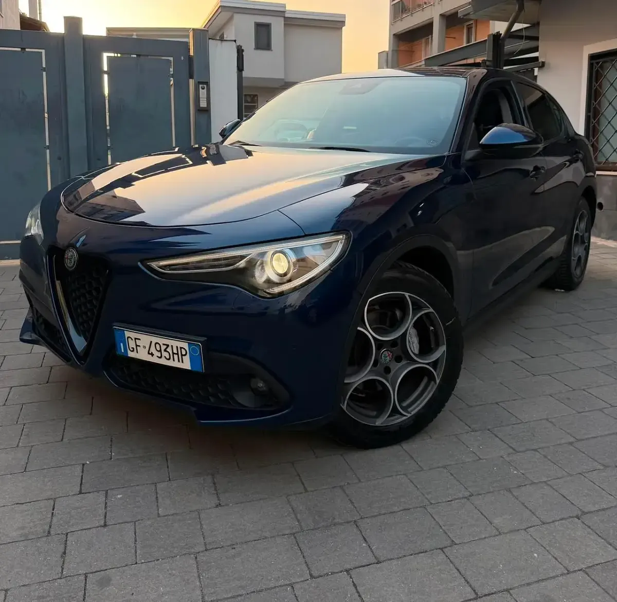 Usata Alfa Romeo Stelvio Executive 190 CV (139 kW) 2021 Blu SUV