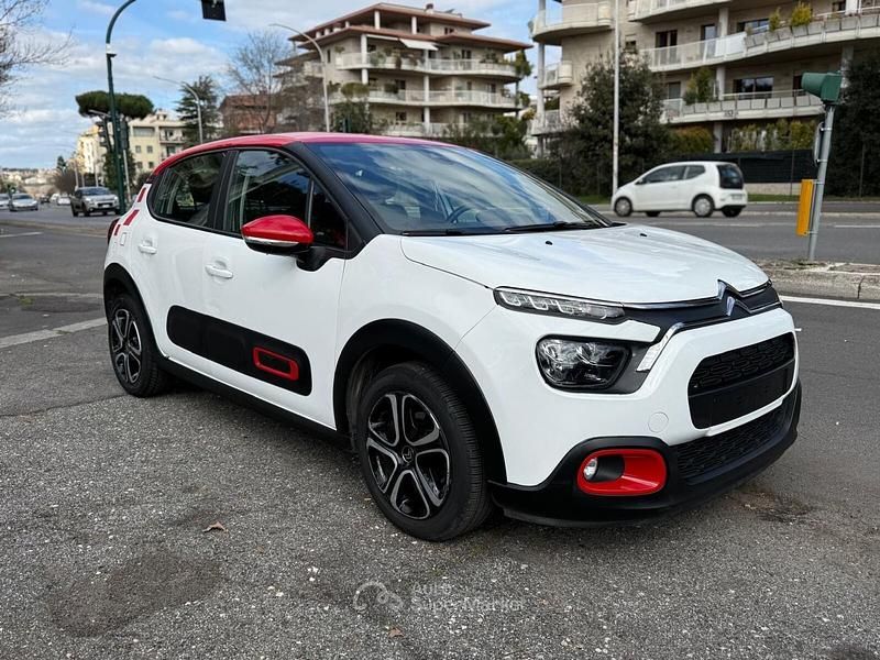 Usata Citroën C3 Shine 83 CV (61 kW) 2022 Bianco Utilitaria