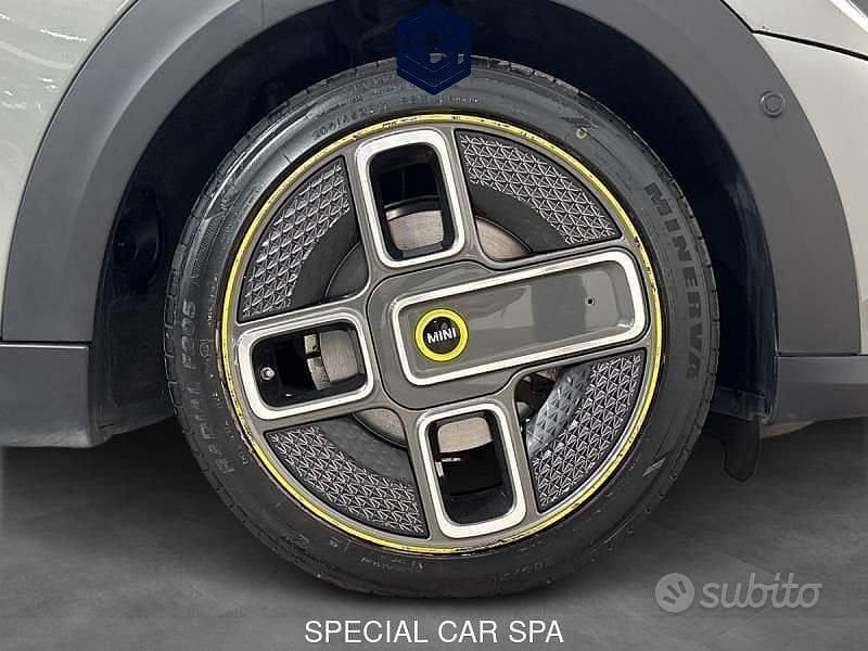 Usata Mini Cooper SE 135 kW (184 CV) 2022 Grigio Utilitaria