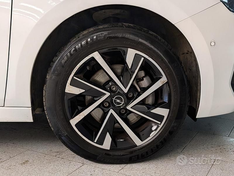 Occasion Opel Corsa 101 ch (74 kW) 2025 Blanc Citadine